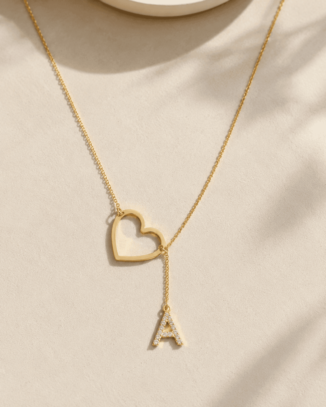 L'Amour Kalbin İçinden Geçen Harf Kolye Görsel 2